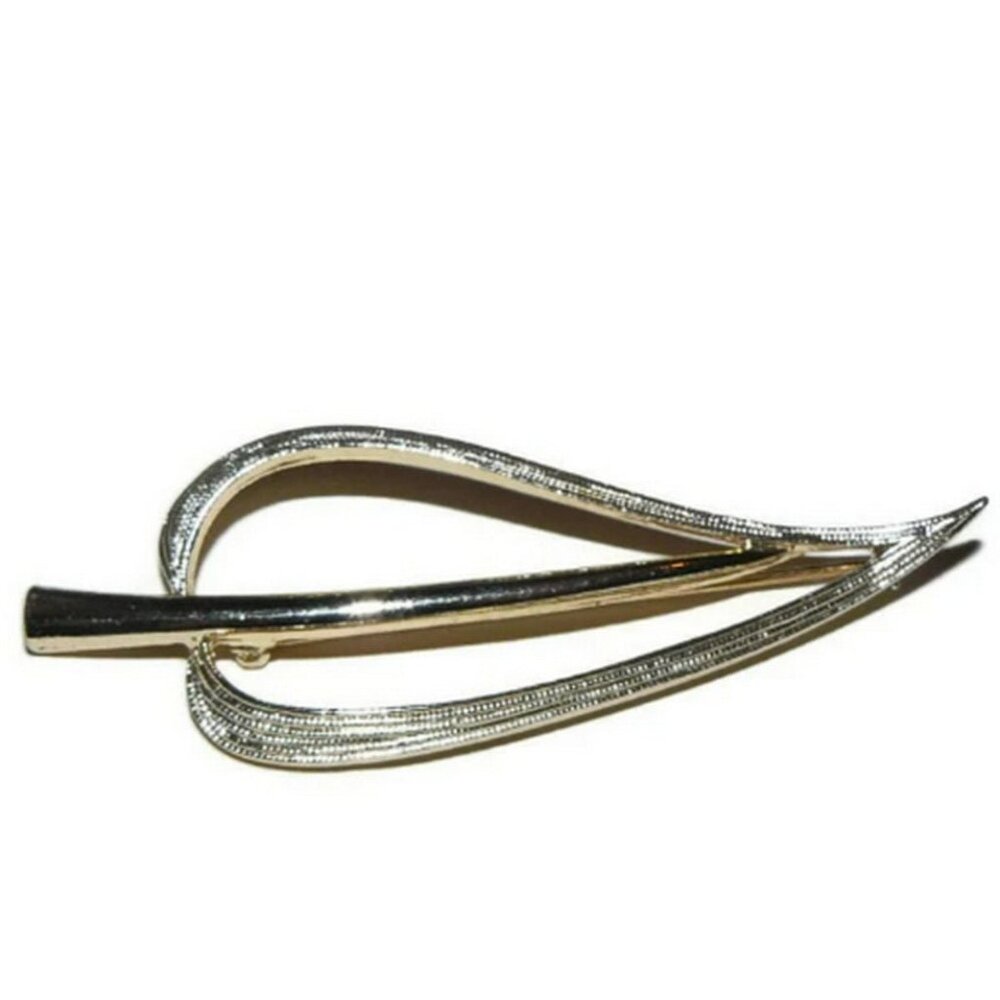 Gold Tone Brooch, Sarah Coventry